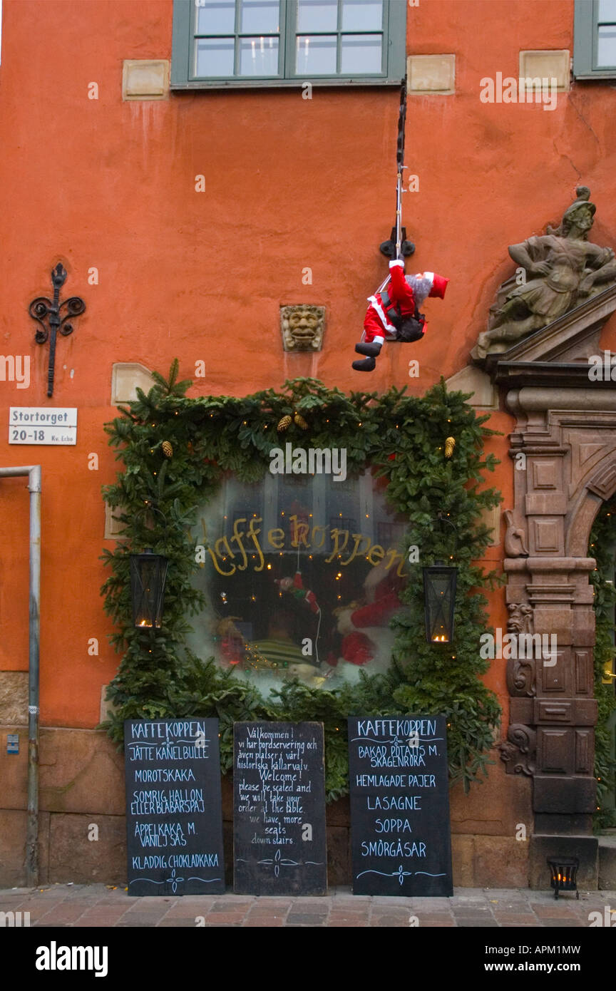 Restaurant exterior avant Noël à Gamla Stan la vieille ville de Stockholm Suède UE Banque D'Images