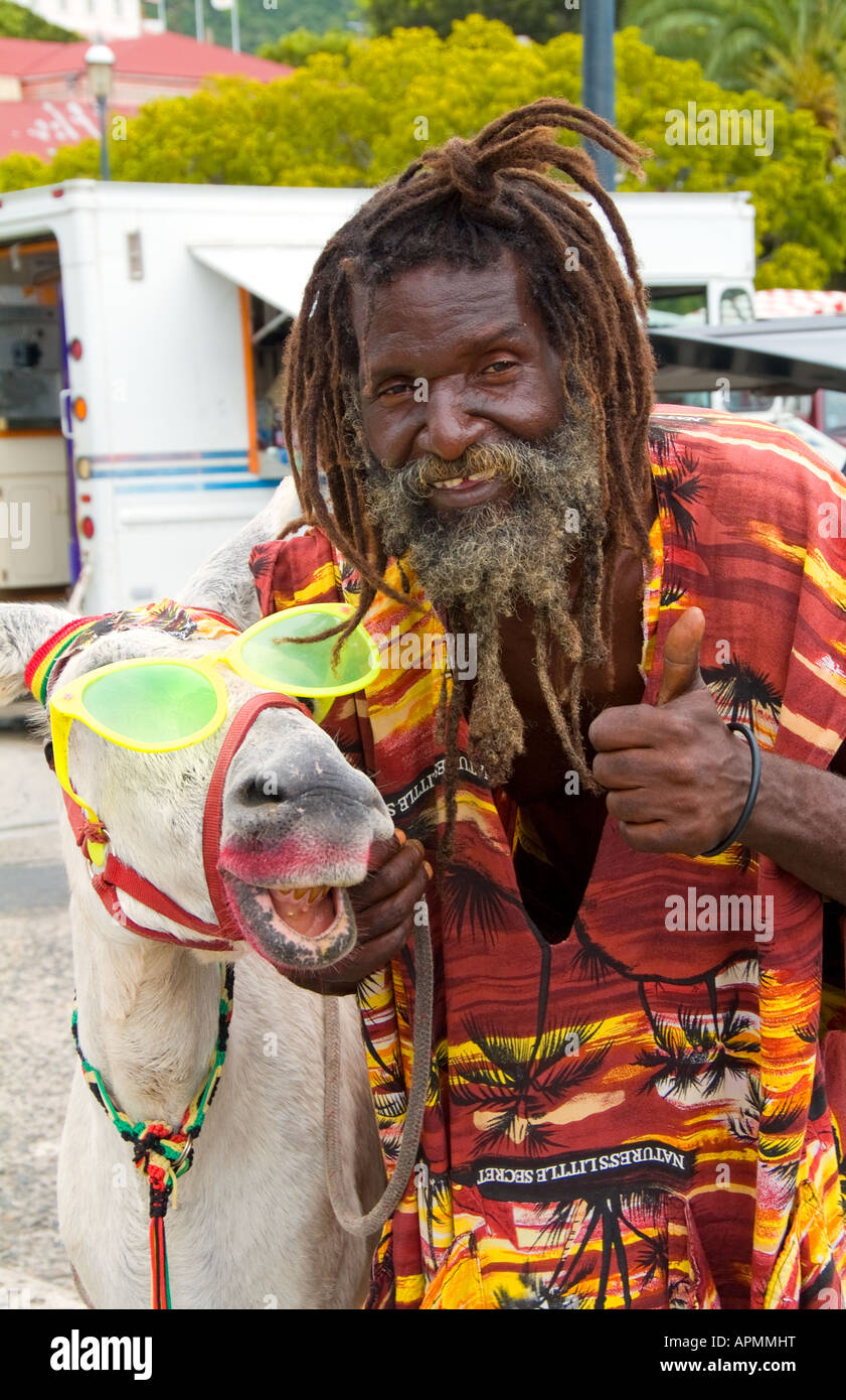 Rasta man in dress in St Thomas en Îles Vierges Américaines Banque D'Images