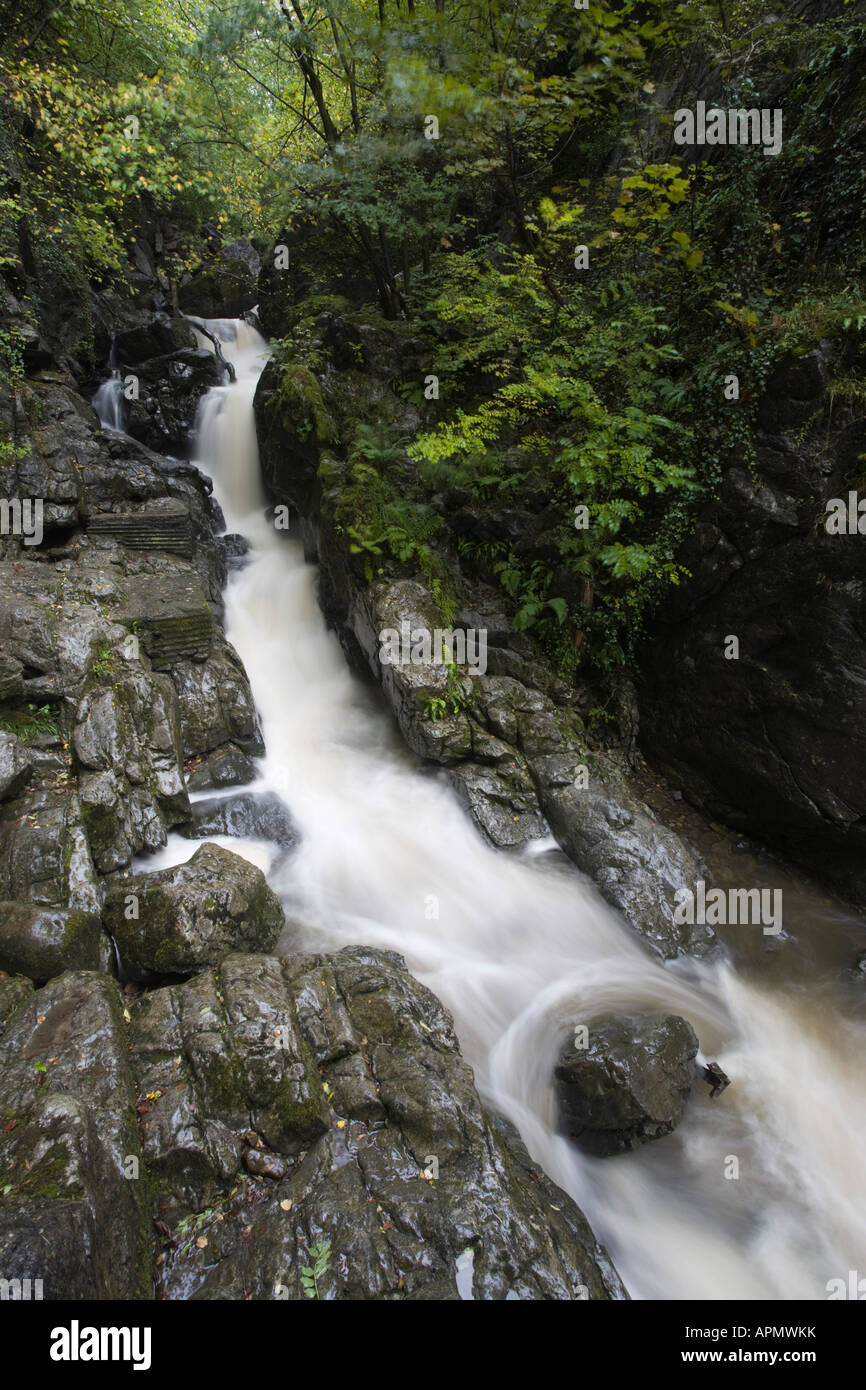 Craig Y Ddinas cascades Parc national de Brecon Beacons Powys Pays de Galles Banque D'Images
