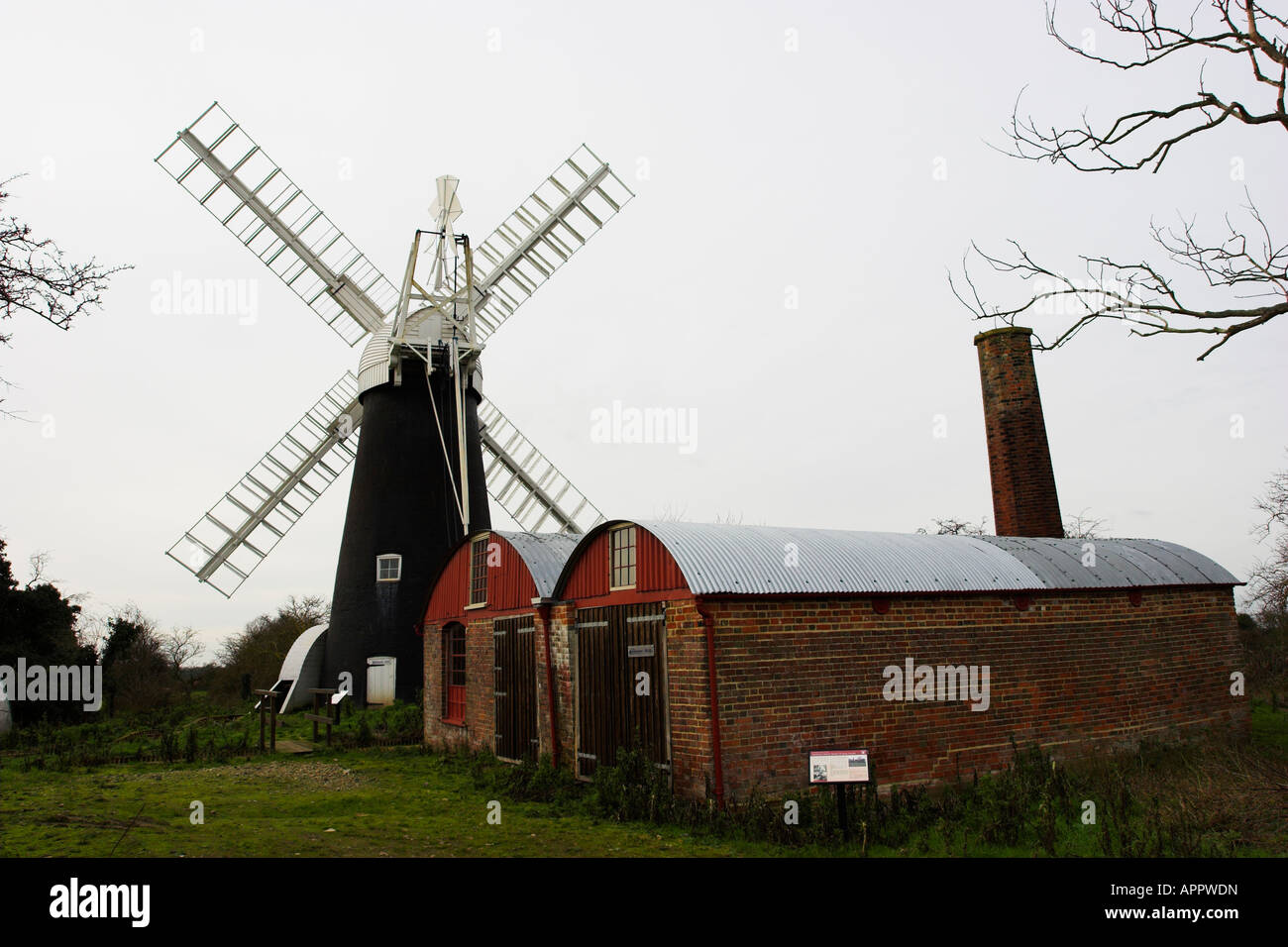 Polkey's Mill et moteur maison, Marais, Reedham Reedham, Norfolk. Banque D'Images