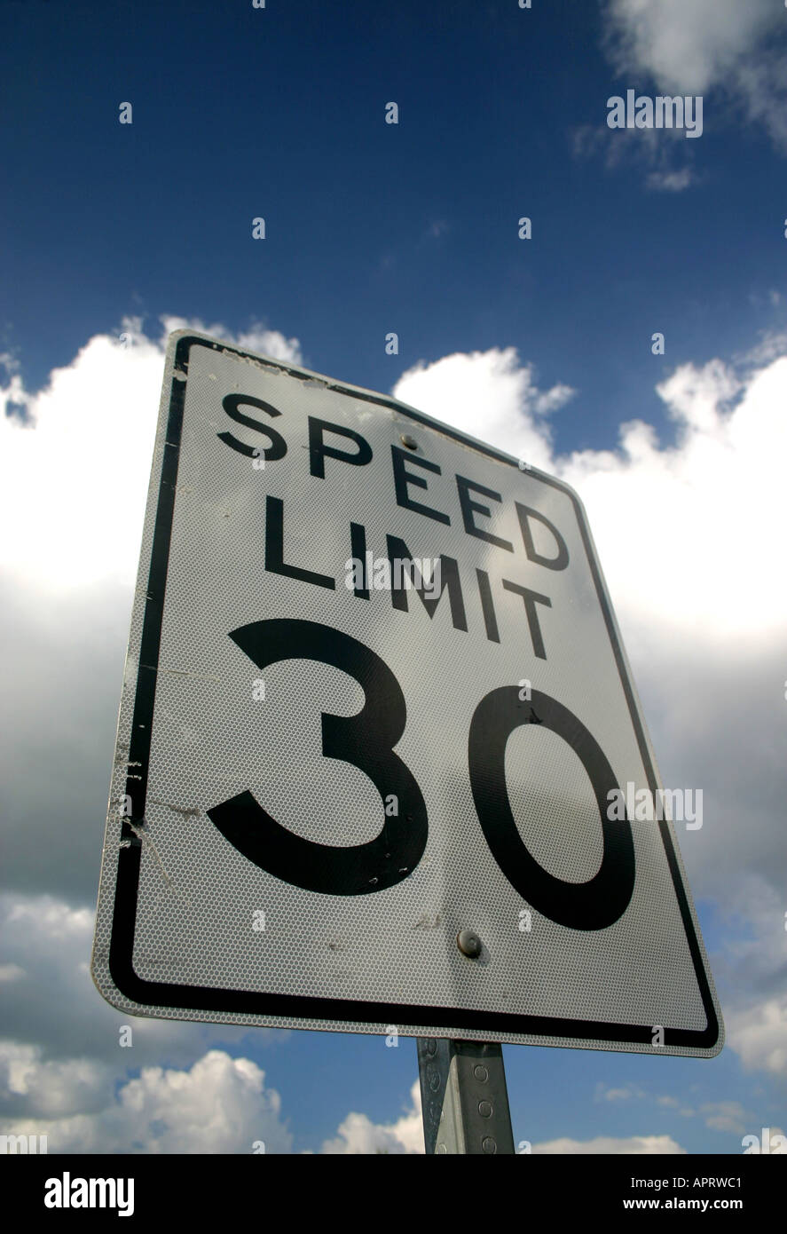 La limite de vitesse de 30 mph avertissement Clearwater Beach Floride États-Unis d'Amérique Banque D'Images
