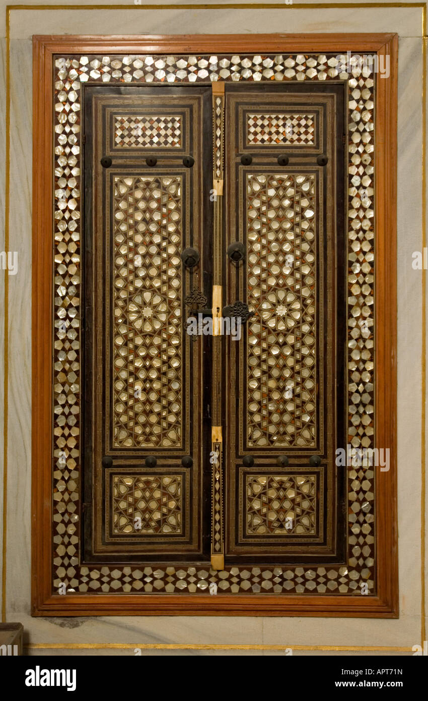 Porte ornée de nacre dans l'Haren, Palais Topkapi Istanbul Banque D'Images
