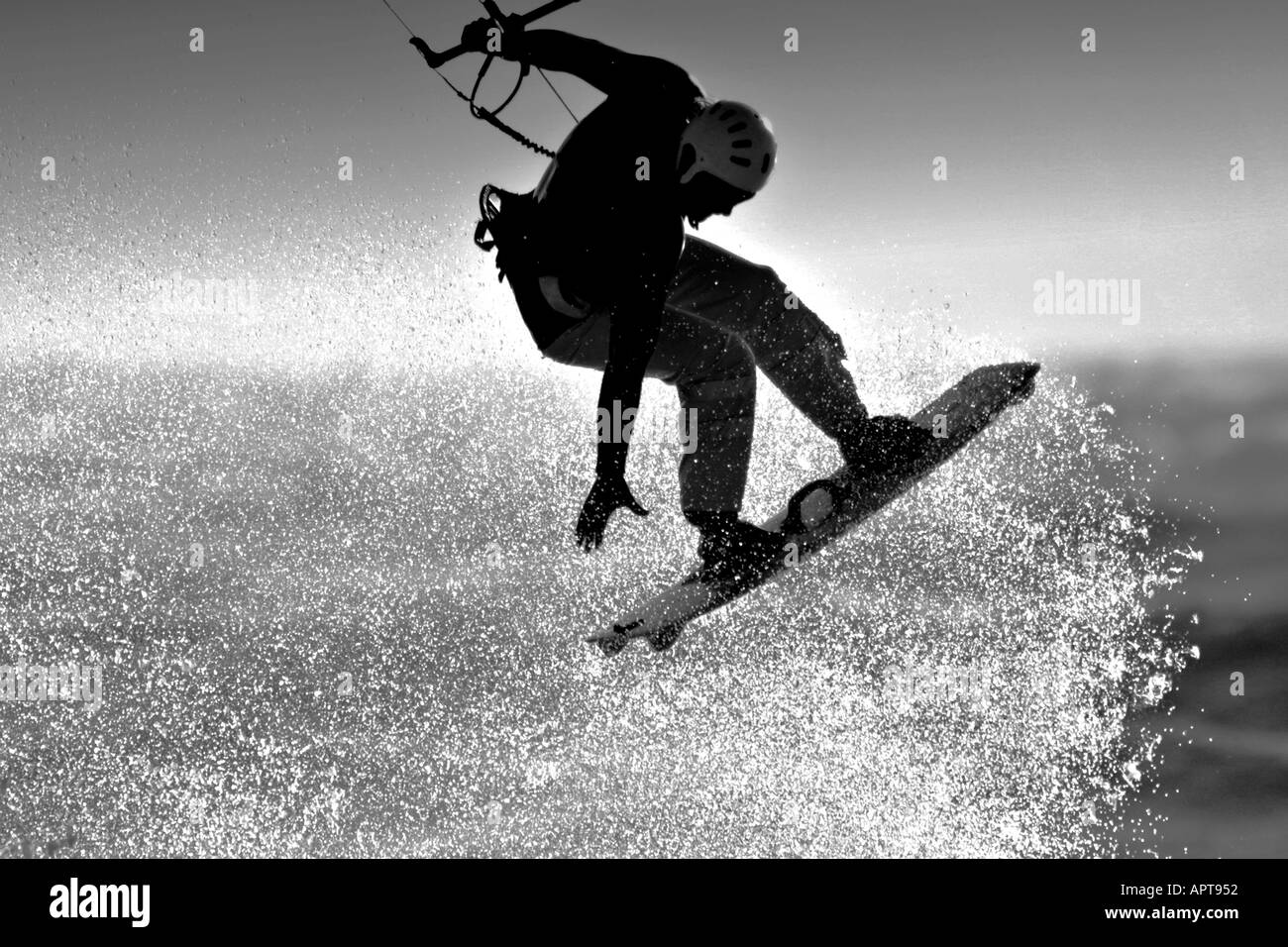 Jeremy Waite Kitesurf sport extrême Compton Bay Ile de Wight Angleterre UK Banque D'Images