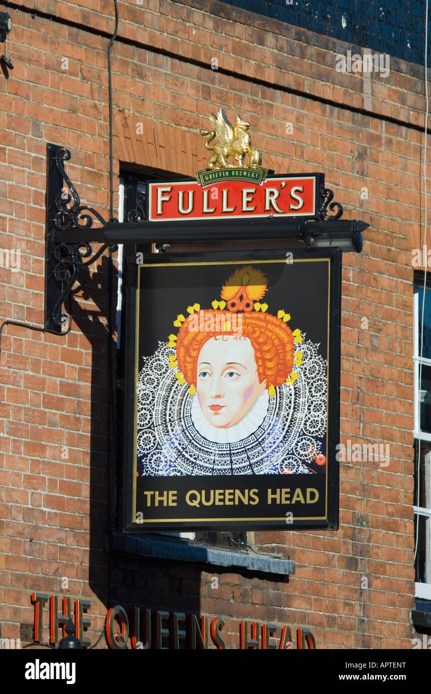 Le Queen's Head Pub Farnham Surrey Banque D'Images