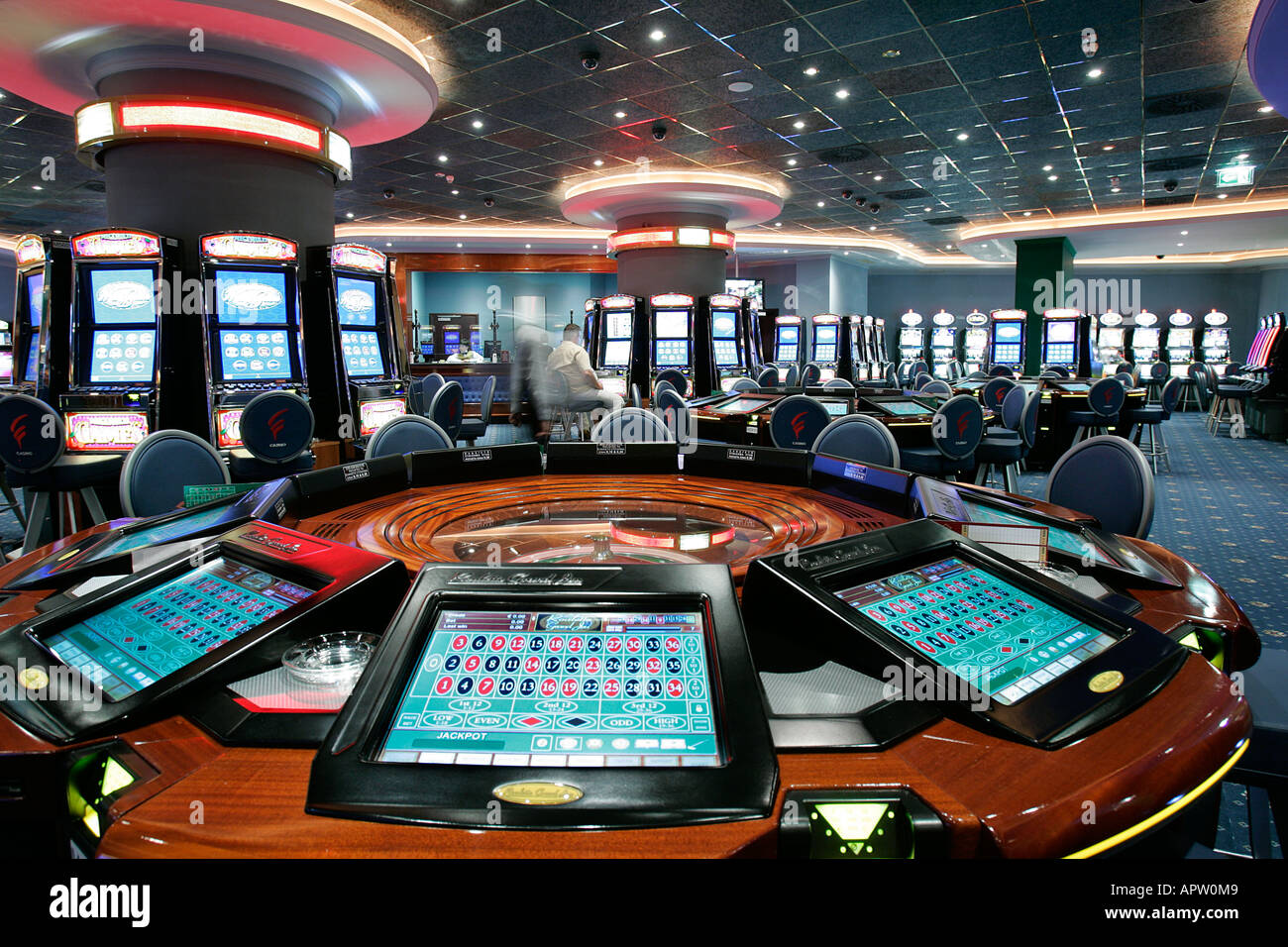 Maison de jeu roulette casino gambling casinos club jouet engagent la dépendance de la roue de l'argent facile livre dollar ball Pari pari Banque D'Images
