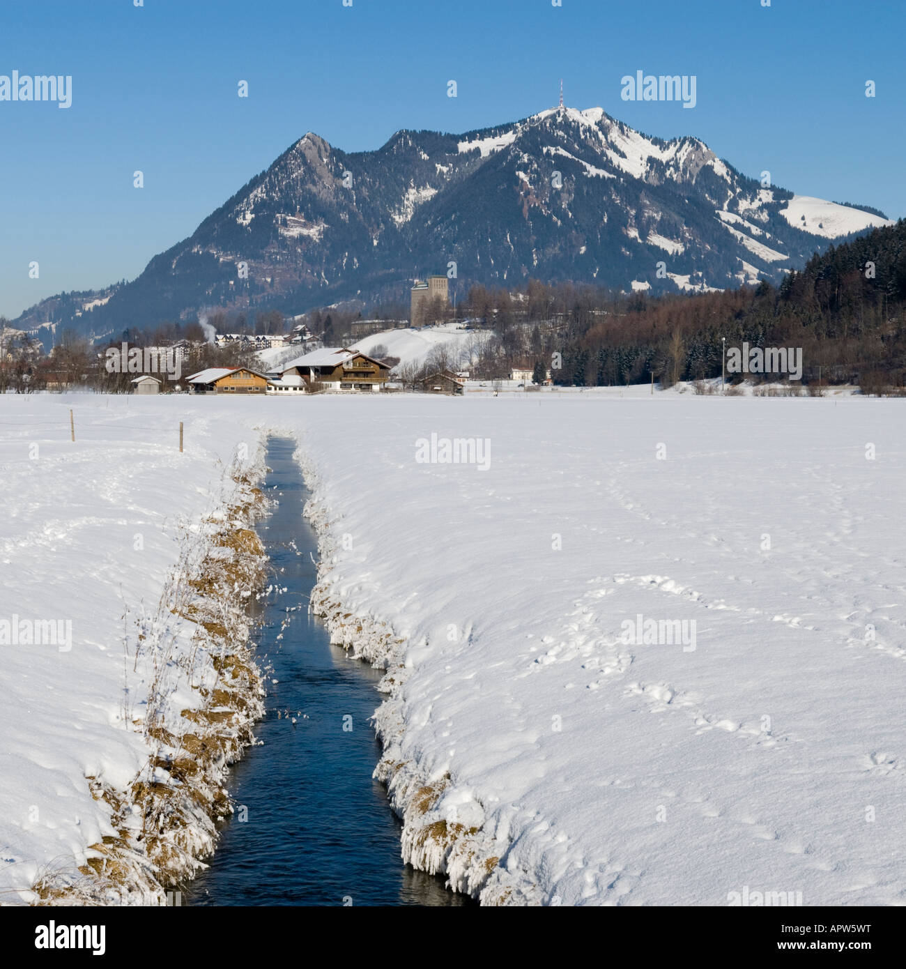 Gruenten pic de montagne en hiver paysage, entre l'Altstaedten et Fischen Oberallgaeu Bavaria Allemagne Banque D'Images