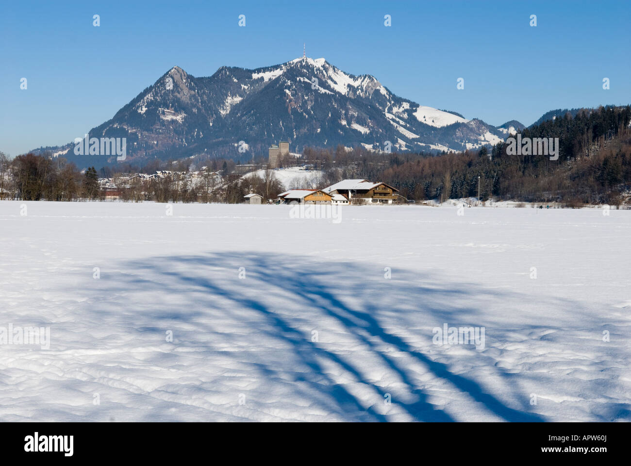 Gruenten pic de montagne en hiver paysage, entre l'Altstaedten et Fischen Oberallgaeu Bavaria Allemagne Banque D'Images