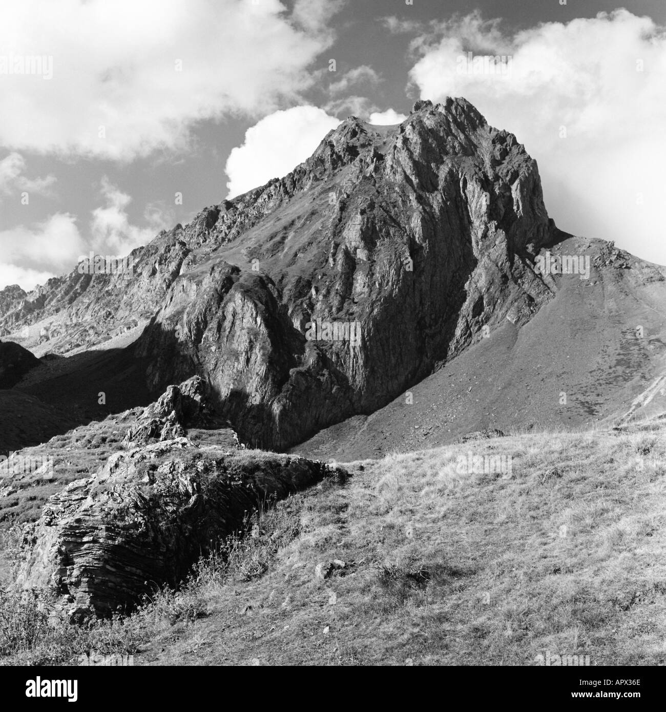 Photographie noir et blanc photographie de montagne - Col du Tourmalet vallée, Hautes Pyrenees, France Banque D'Images