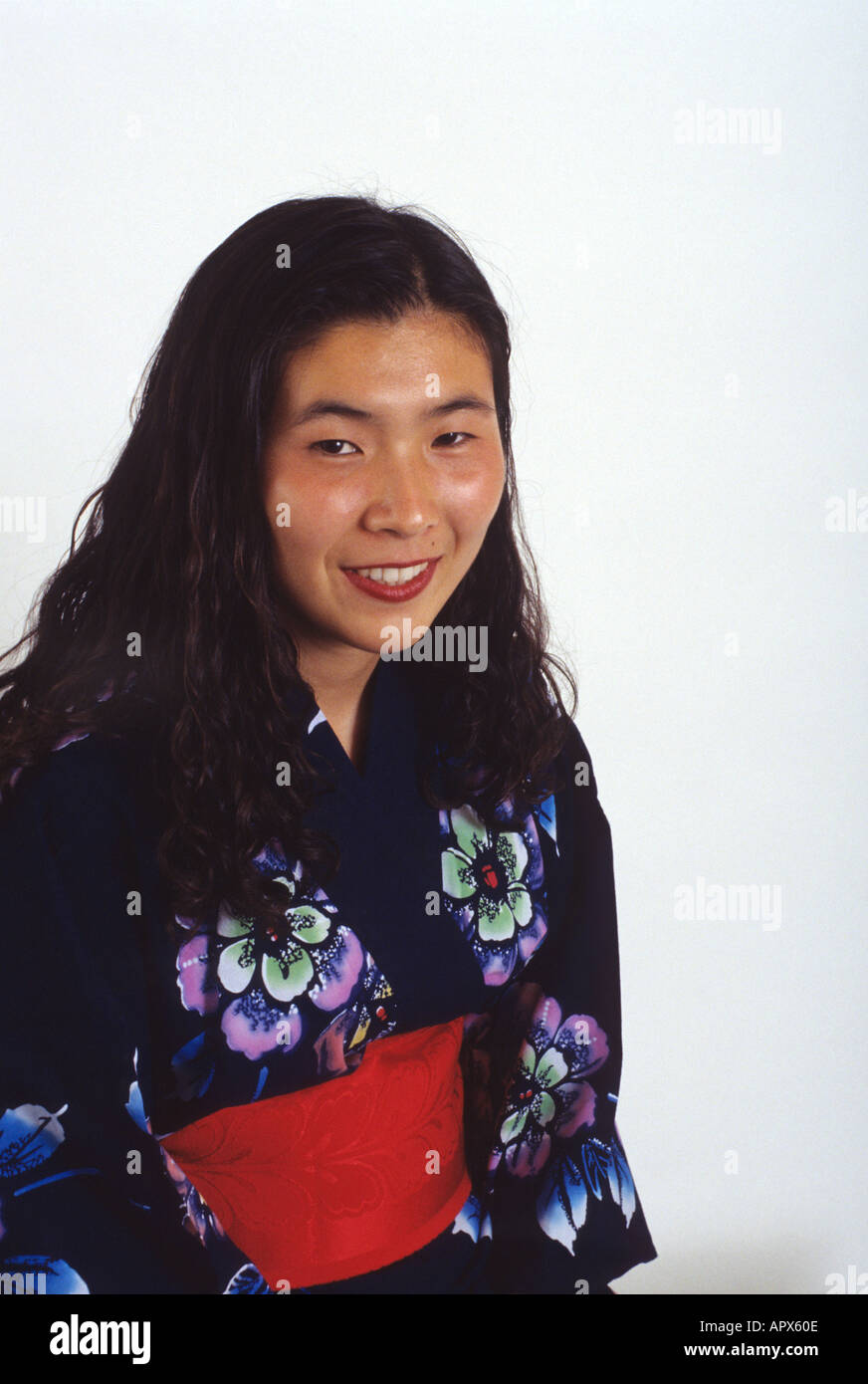 Kimono japonais femme portant leur costume Banque D'Images