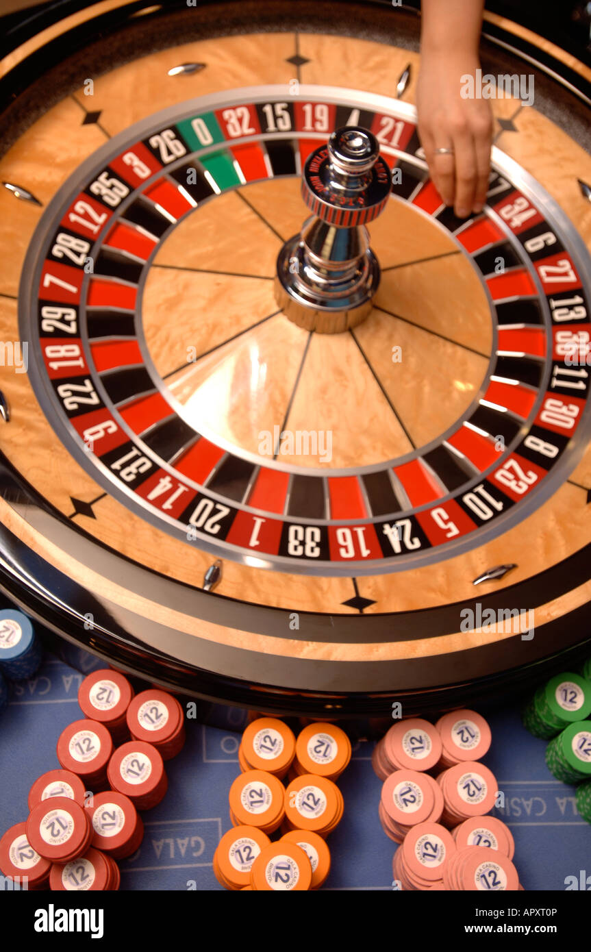 Une roue de roulette DANS UN CASINO Banque D'Images