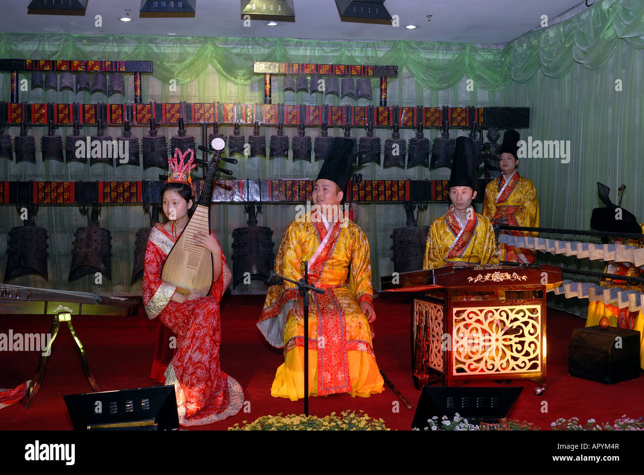 Musiciens dans le sous-sol de l'Empereur Jaune s naissance lieu Palace Huangdi Zhengzhou City Henan Province Chine Asie Banque D'Images