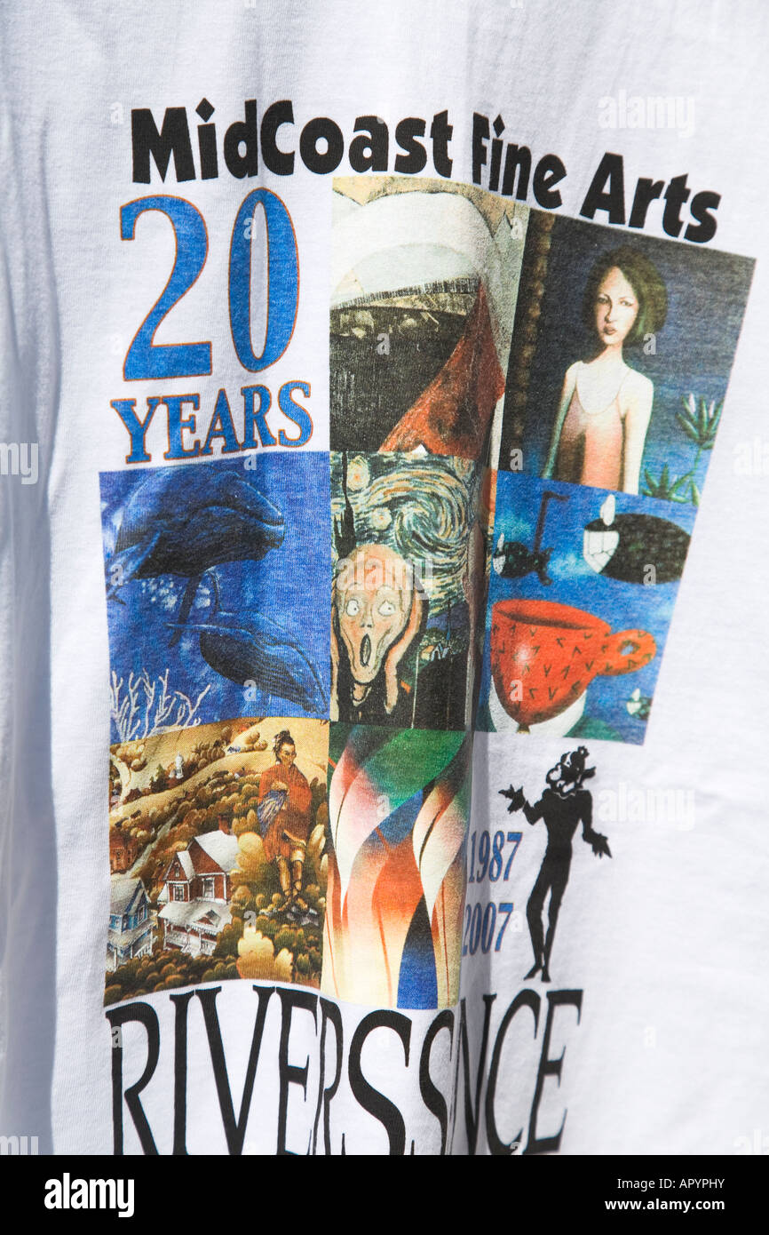 L'Est de l'IOWA Davenport Tshirt avec Riverssance Festival des beaux-art design à l'avant événement annuel Banque D'Images L'Est de l'IOWA Davenport Tshirt avec Riverssance Festival des beaux-art design à l'avant événement annuel Banque D'Images
