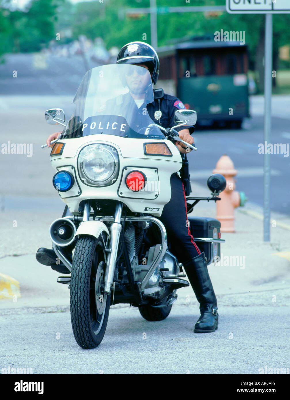 Harley davidson police motorcycle Banque de photographies et d’images à ...