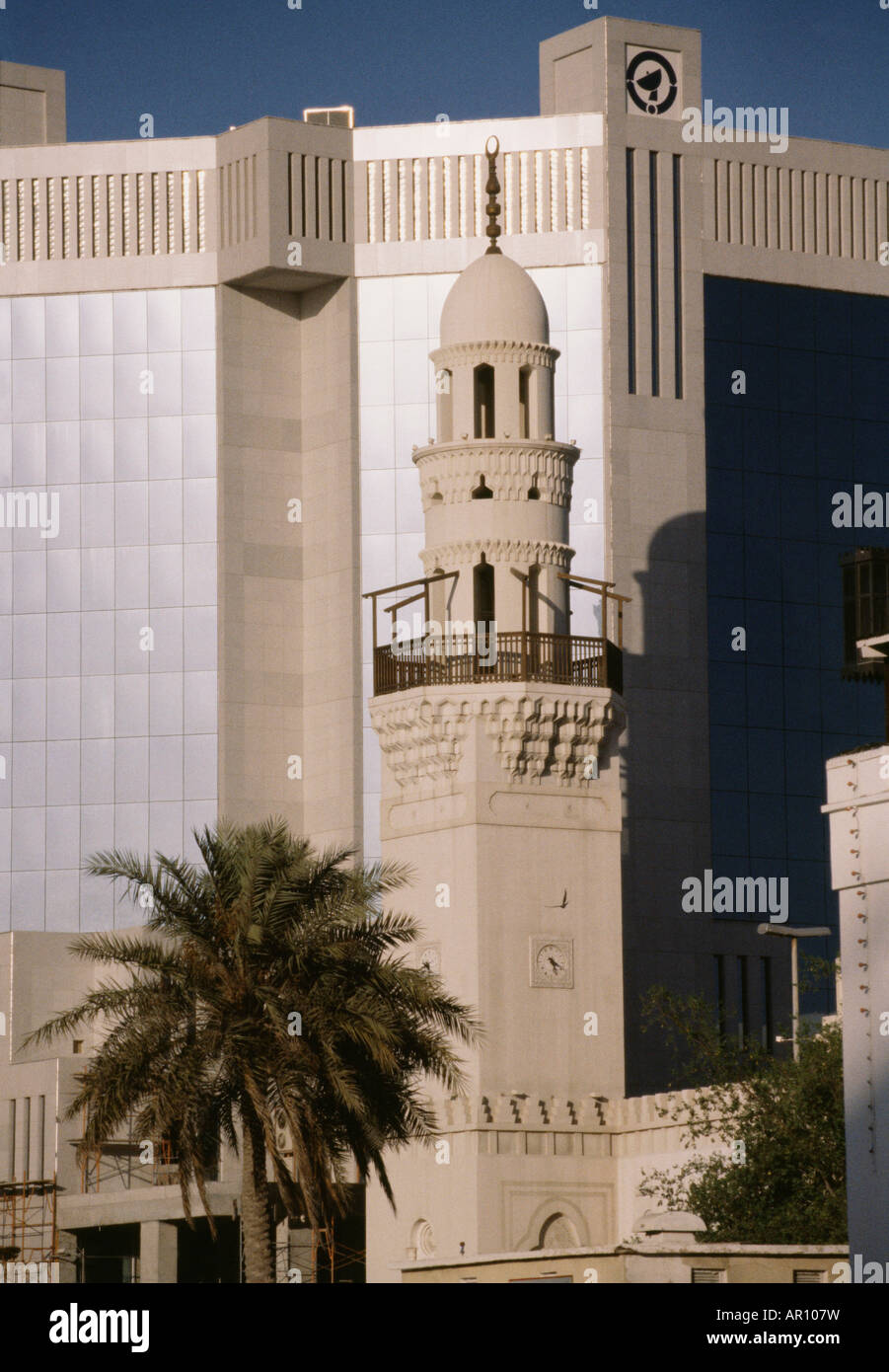 Bahreïn - le minaret d'une mosquée Banque D'Images