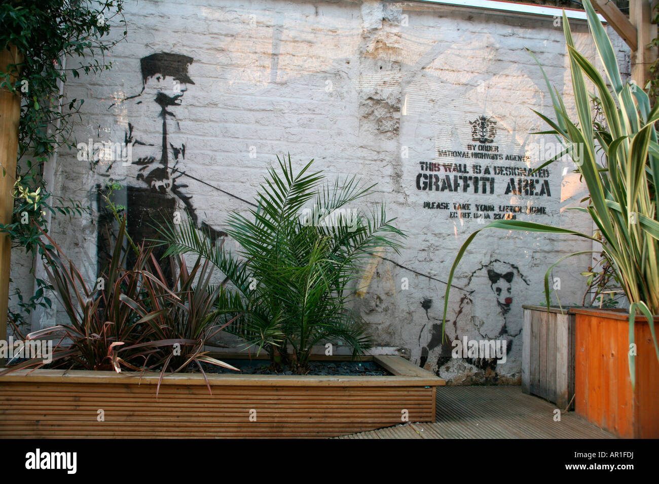 Stencil Banksy au Cargo, Londres Banque D'Images