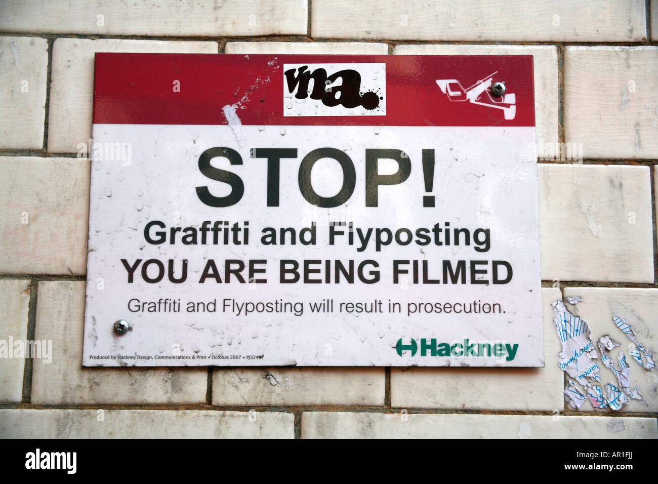 Arrêter Anti Graffiti et Flyposting sign in Hackney, Londres Banque D'Images
