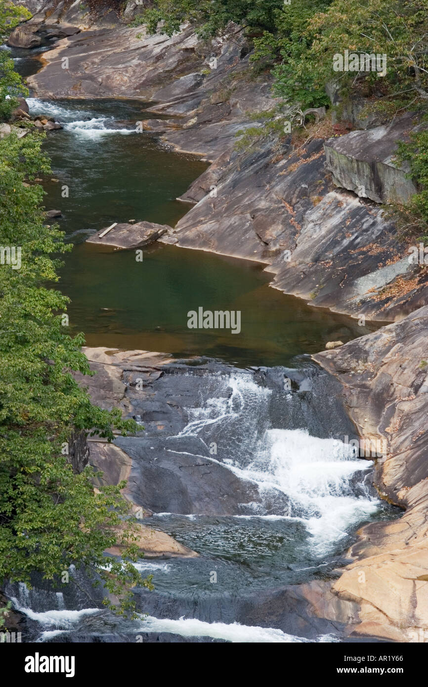 Cascades le long de la rivière à Tallulah Tallulah Gorge située dans le nord de la Géorgie, USA Banque D'Images