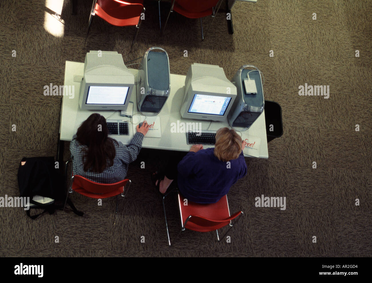 Les étudiants en design graphique de l'ordinateur. Université du Nebraska à Lincoln, USA. Banque D'Images