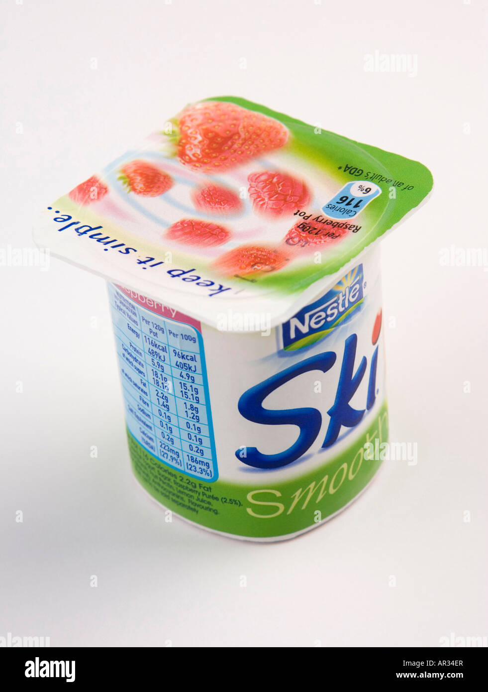 Pot de yaourt à la framboise Ski Nestlé Banque D'Images