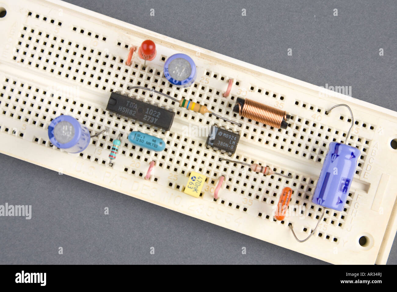 Breadboard prototype circuit Banque de photographies et d’images à ...