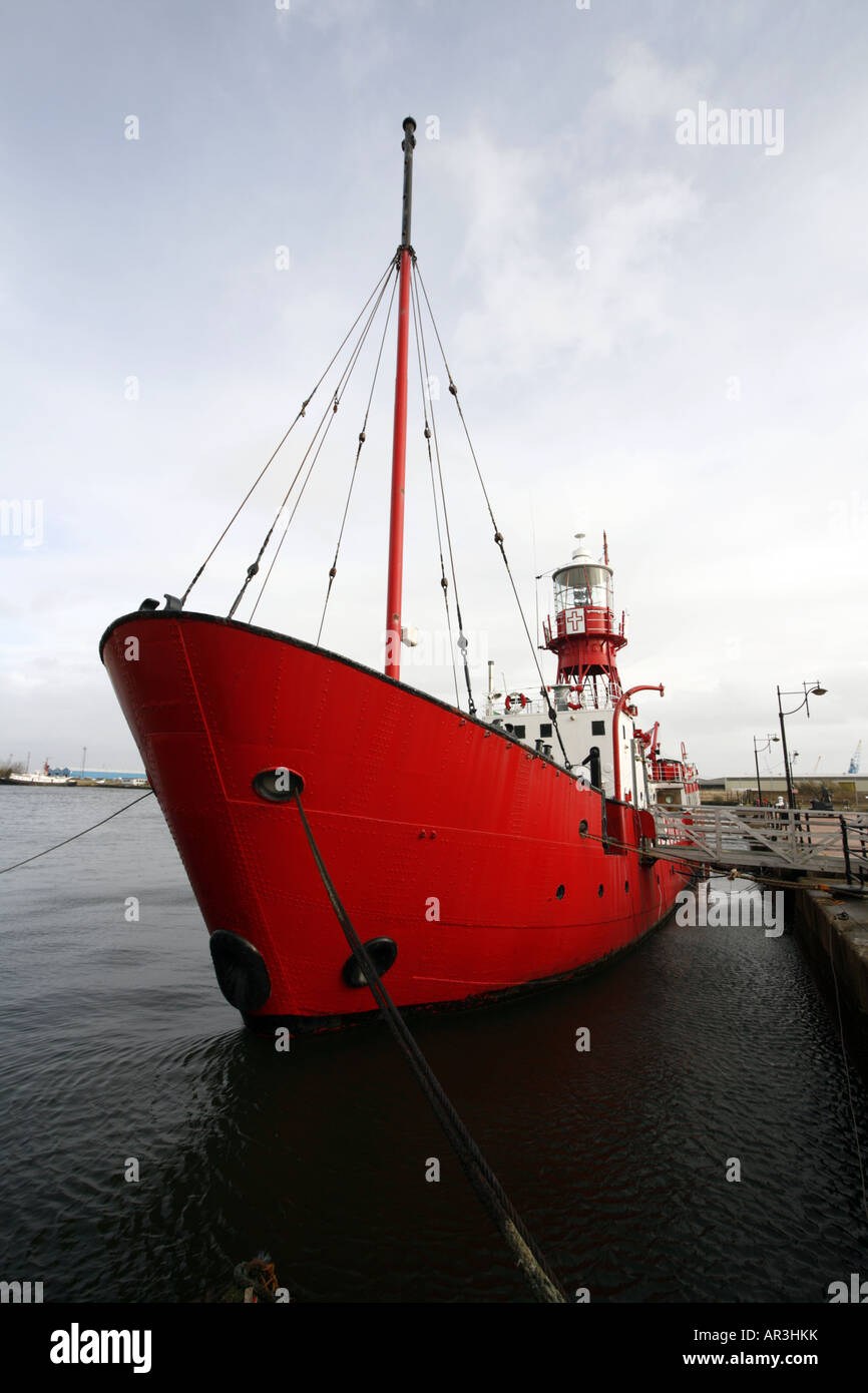 Trinity House Lightship amarré à Docks de Cardiff Banque D'Images