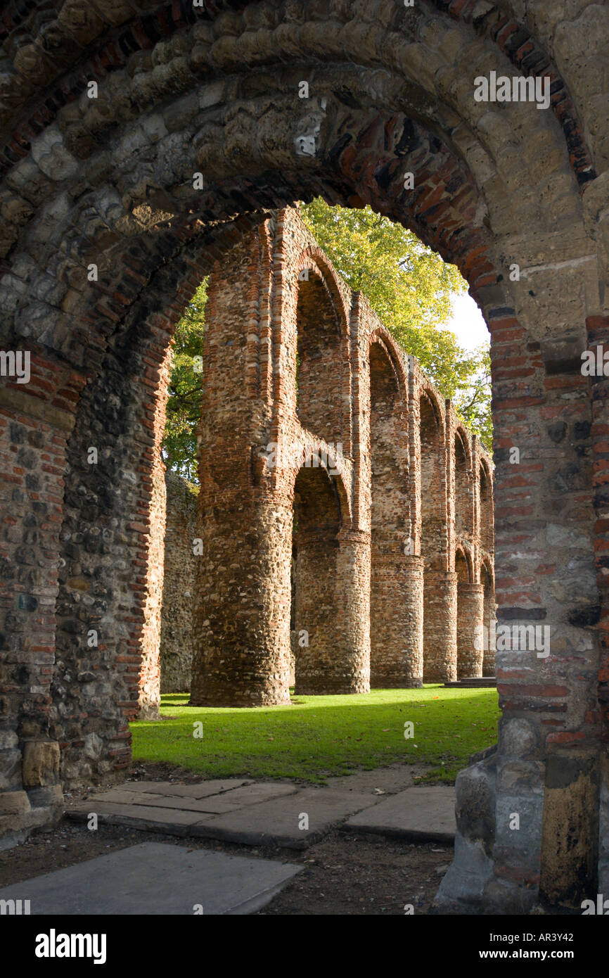 Colchester St Botolph's Priory dans la plus ancienne ville inscrite en Grande Bretagne. L'une des nombreuses anciennes attraction pour les visiteurs de voir. Banque D'Images