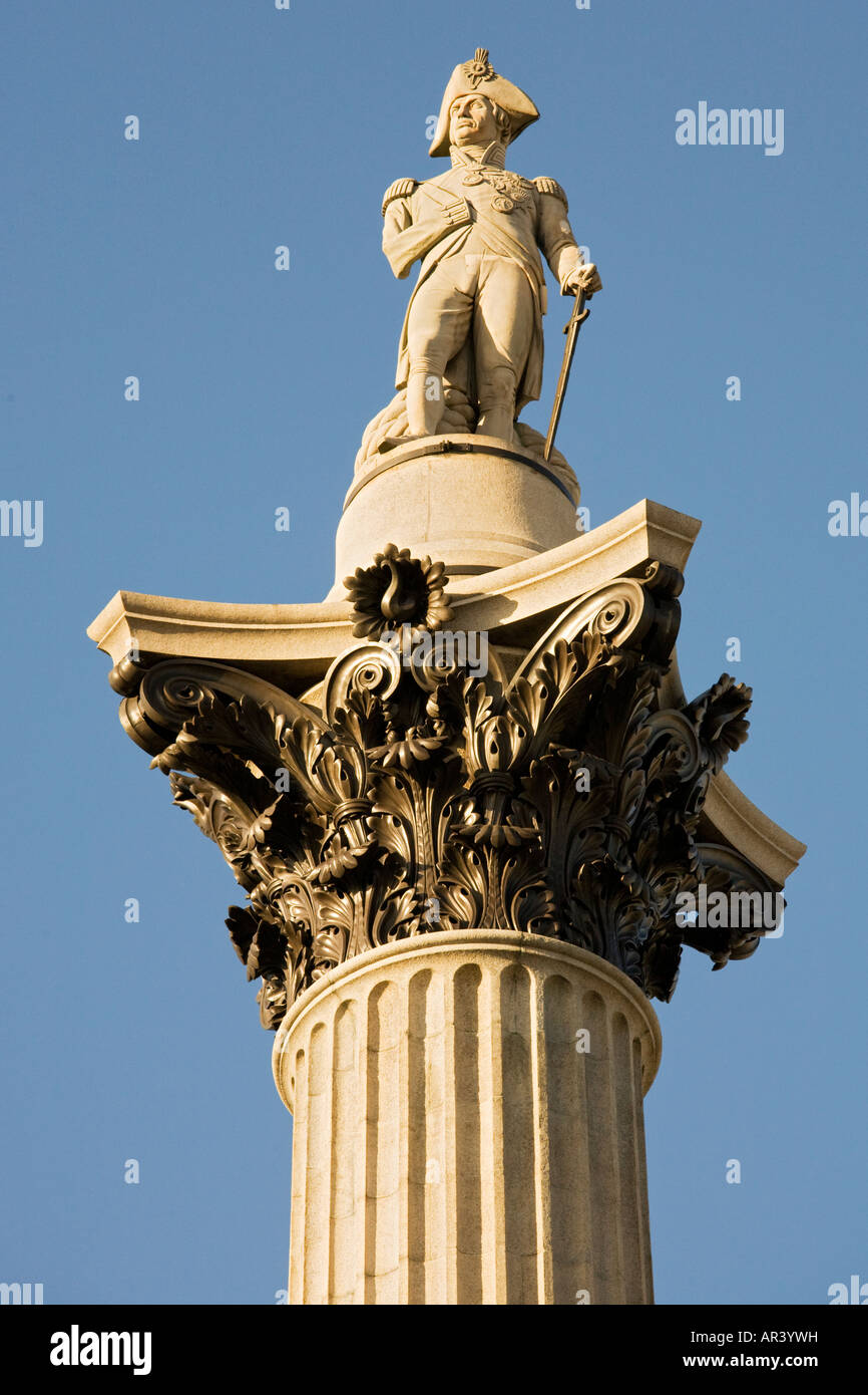 Statue de Lord Horatio Nelson en haut de la colonne à London,UK Banque D'Images