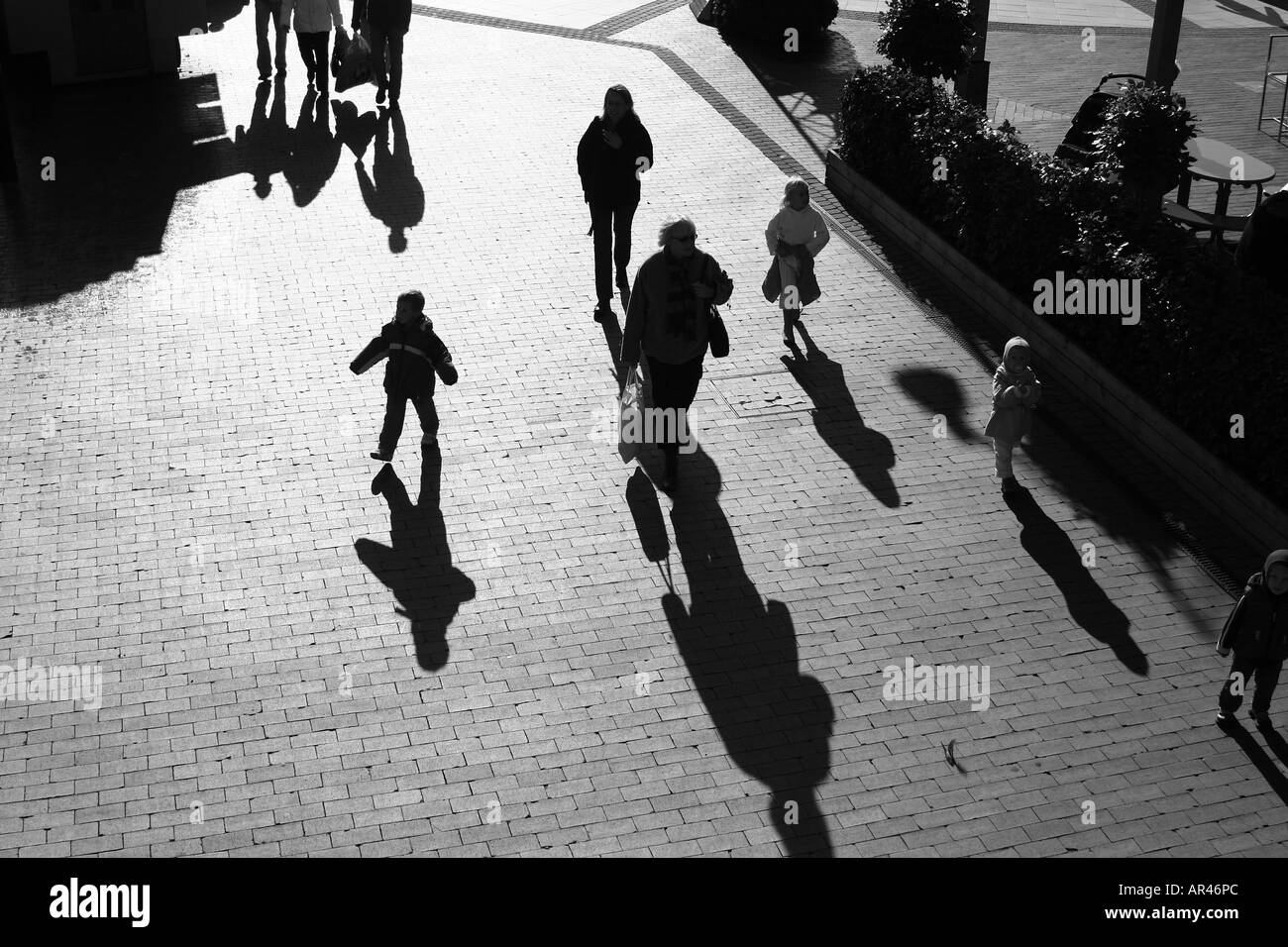 Parc d'attractions Legoland au Danemark les gens silhouette en plongée des Banque D'Images