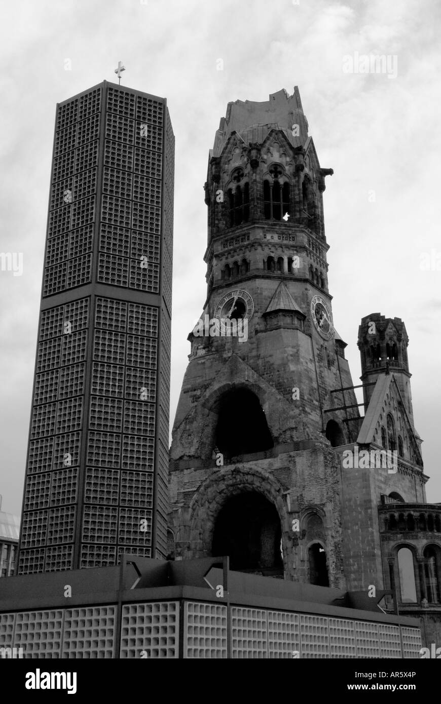 World War II Memorial de Kaiser-Wilhelm-Gedächtniskirche, Kurfürstendamm Breitscheidplatz Berlin Allemagne Banque D'Images