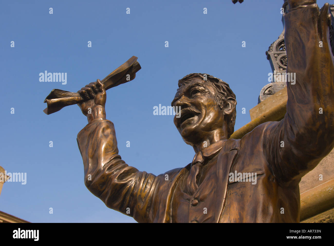 Le président statue au Custom House square. place de la cathédrale, de Belfast, en Irlande du Nord, grande ville monument fond de ciel bleu Banque D'Images