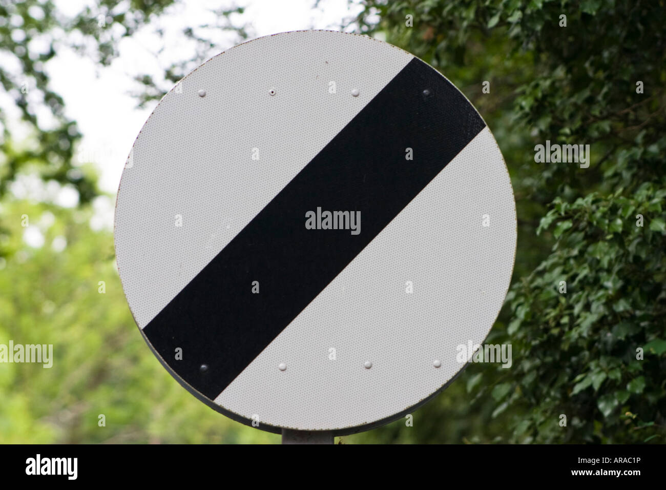 Limite de vitesse National road sign Banque D'Images