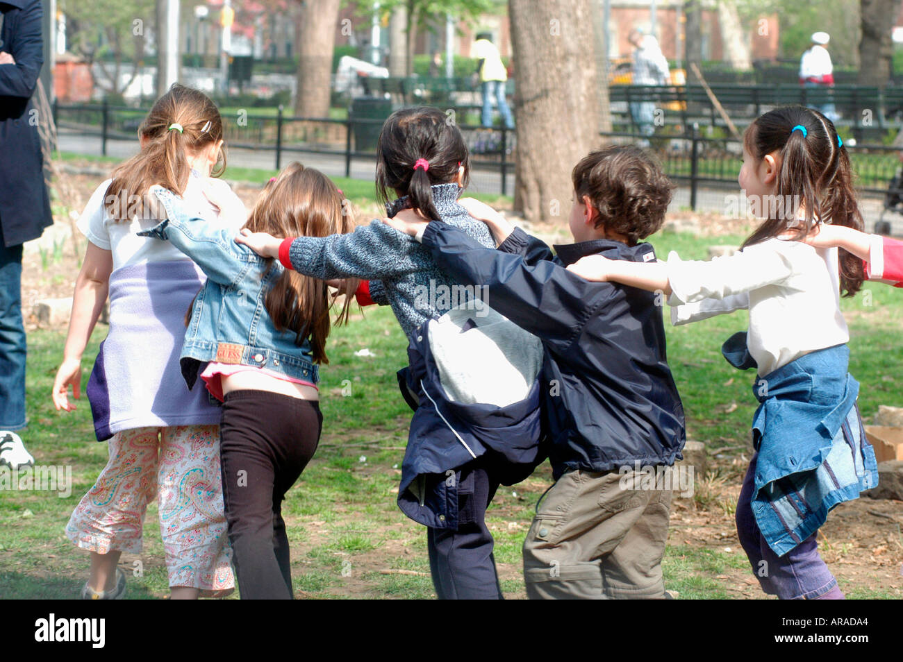 Au début les enfants de célébrer la Journée de la Terre à Washington Square Park Banque D'Images