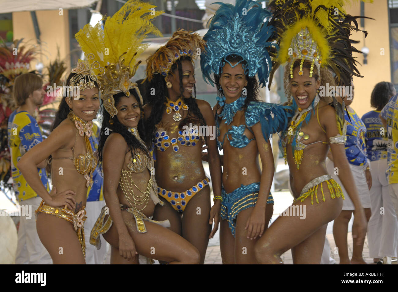 Costumes pour le carnaval de Rio de Janeiro - Billets pour le carnaval de  Rio