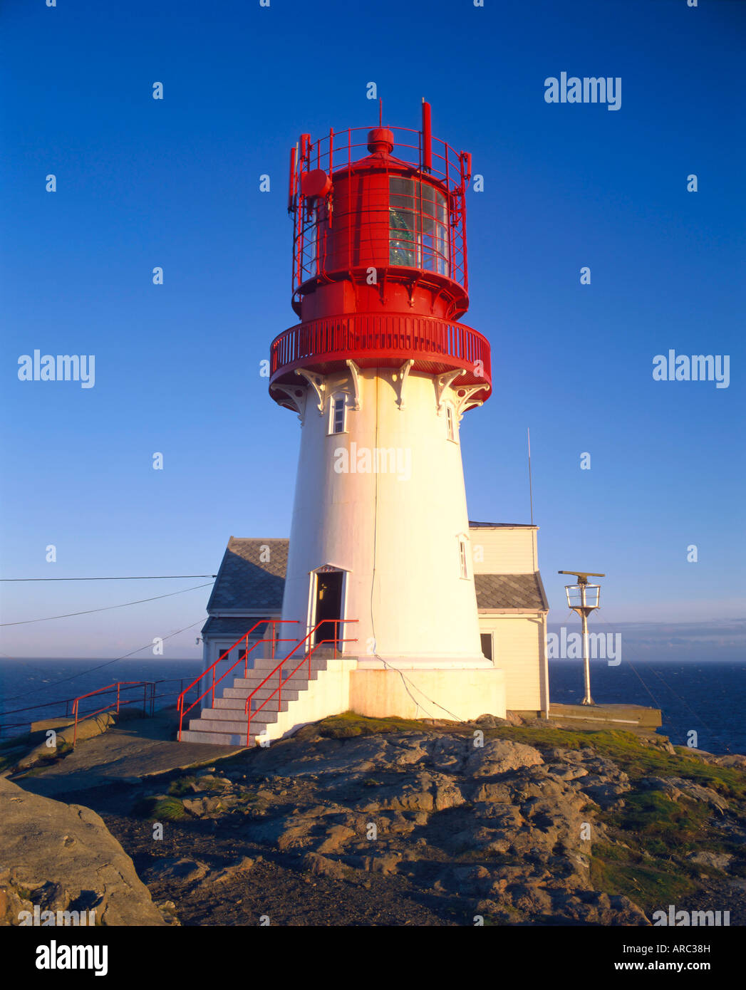 Lindesnes Fyr phare, point le plus au sud de la Norvège, côte sud, Norway, Scandinavia, Europe Banque D'Images