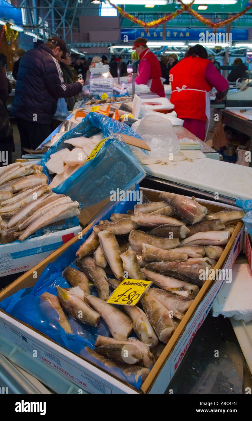 Le poisson congelé à Centraltirgus halle à Riga Lettonie UE Banque D'Images