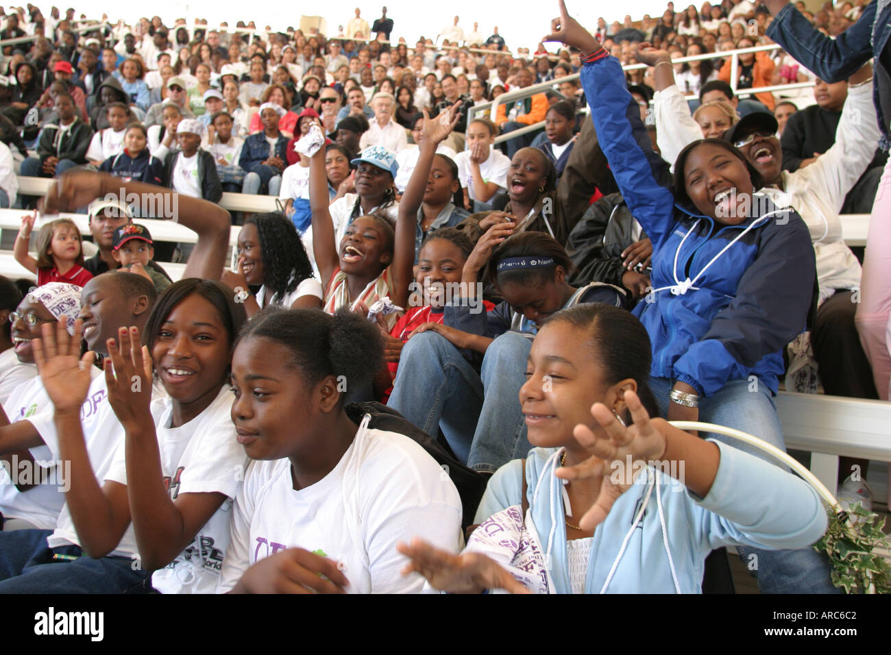 Miami Florida,Parrot Jungle,oiseaux,plumes,vol,Drug Free Youth in Town,DFYIT club,anti addiction organisation à but non lucratif,Drug Free Festival,festival Banque D'Images