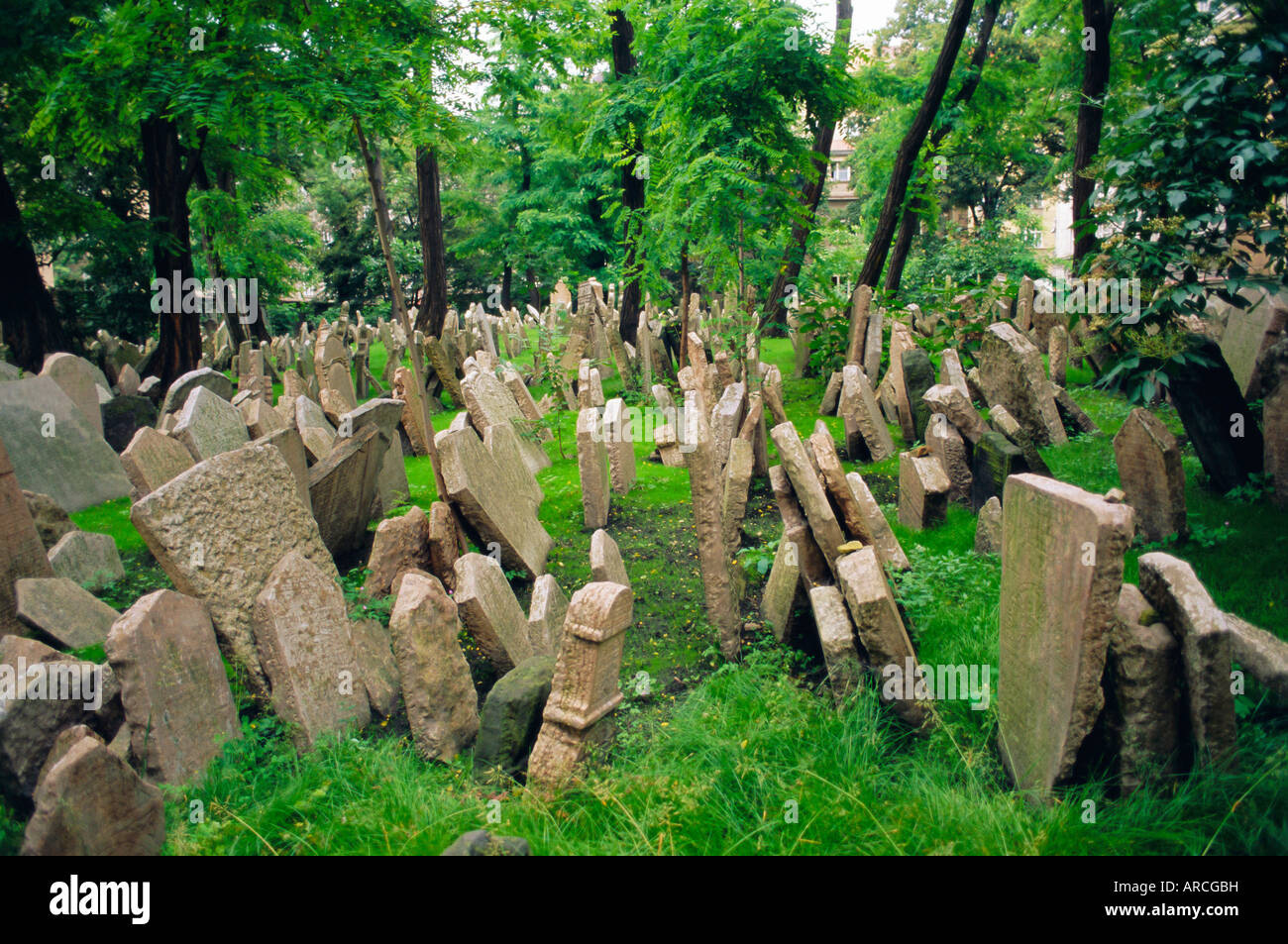Vieux cimetière Juif, Josefov, Prague, République Tchèque, Europe Banque D'Images