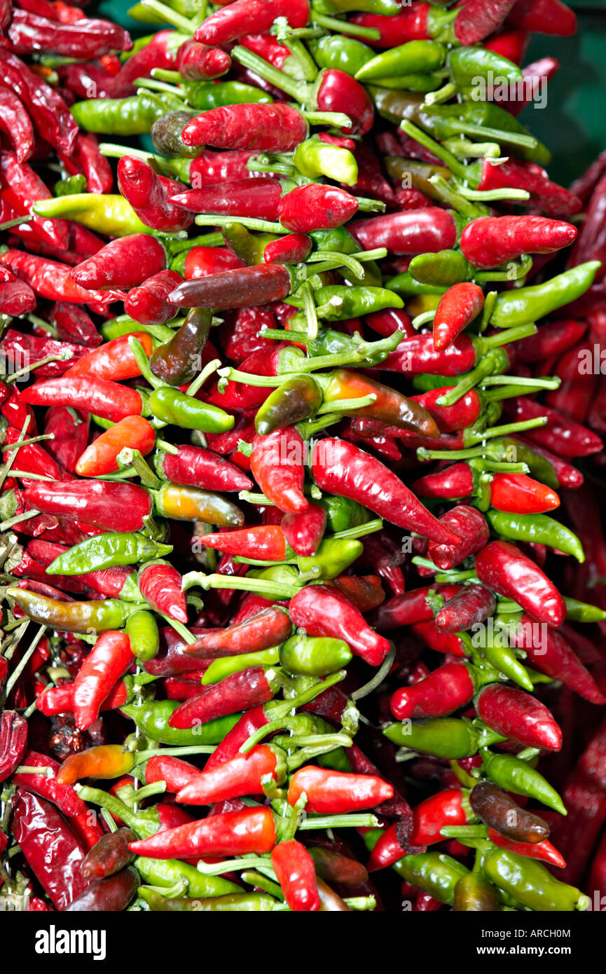 Chili Peppers sur affichage sur un étal à Amalfi, Italie Banque D'Images