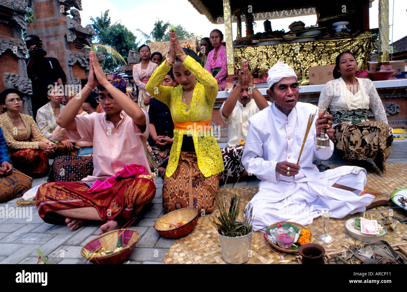 Bali Ubud Indonésie mariage épouser priestess mariage Banque D'Images