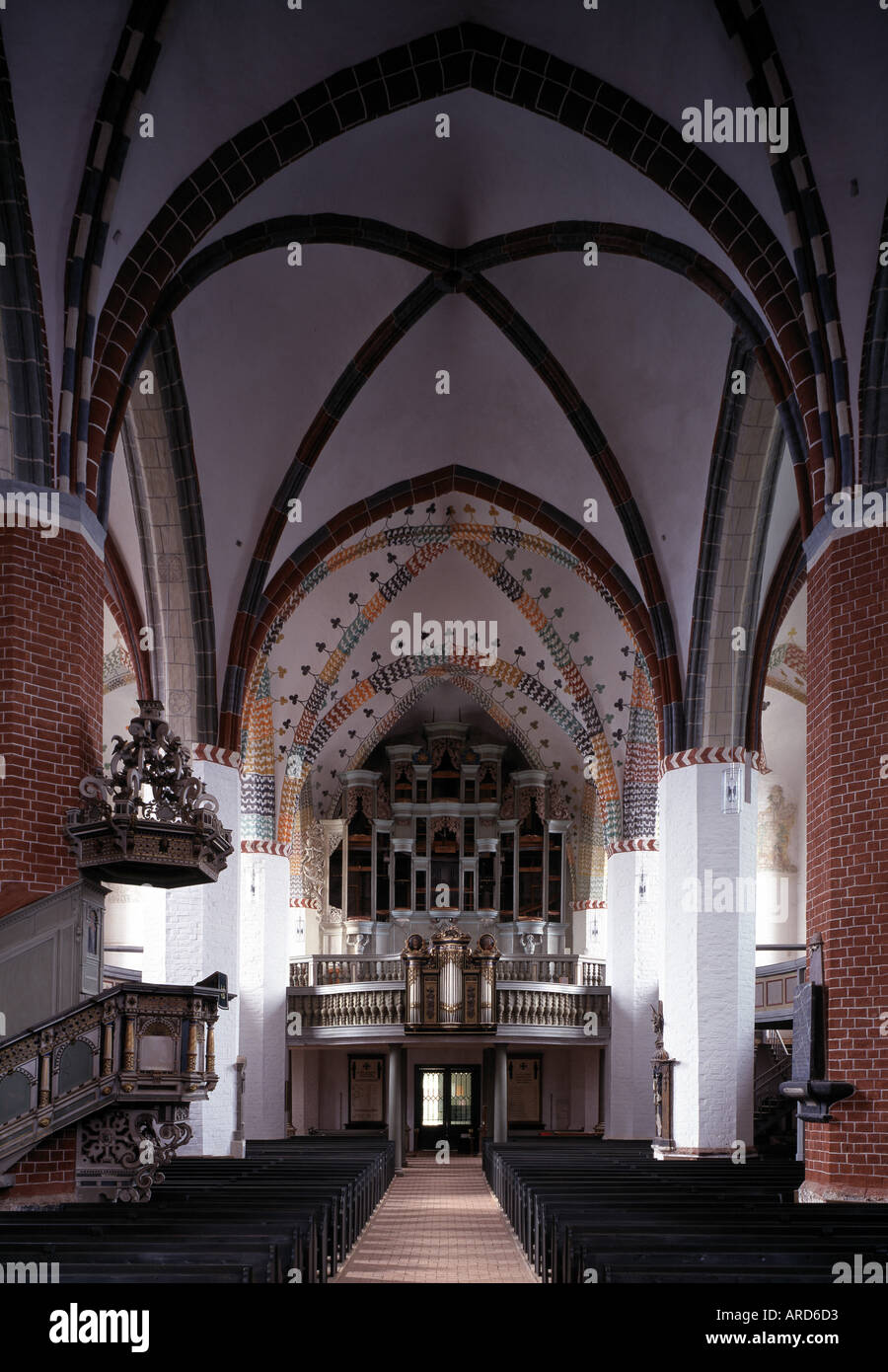 Jüterbog, Kirche St. Nikolai, Innenansicht Richtung Westen Banque D'Images