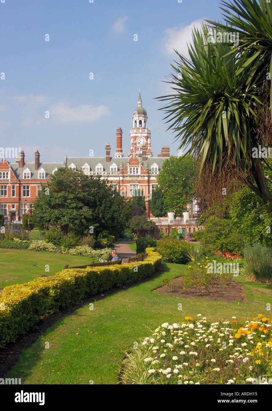 La Queens Garden et hôtel de ville Croydon Surrey dans le sud de Londres en Angleterre Banque D'Images