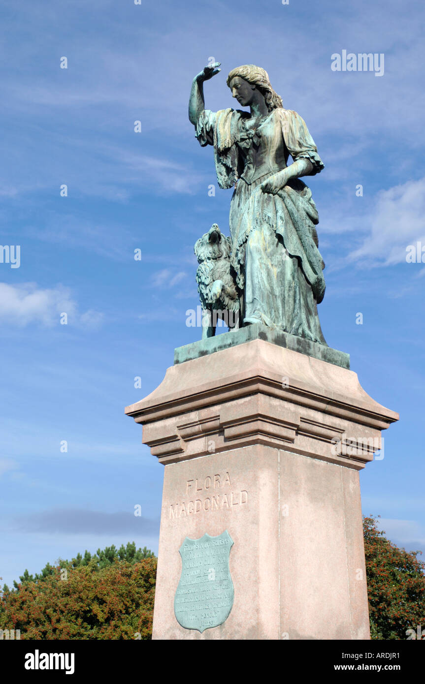 Monument à l'héroïne écossaise Flora MacDonald au château d'Inverness. L'Écosse. XPL 3537-344 Banque D'Images