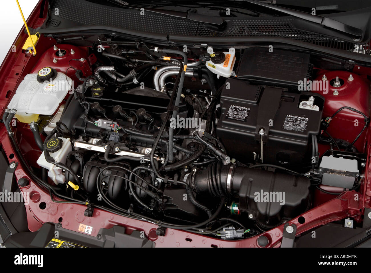 2007 Ford Focus SES dans le rouge - le moteur Banque D'Images