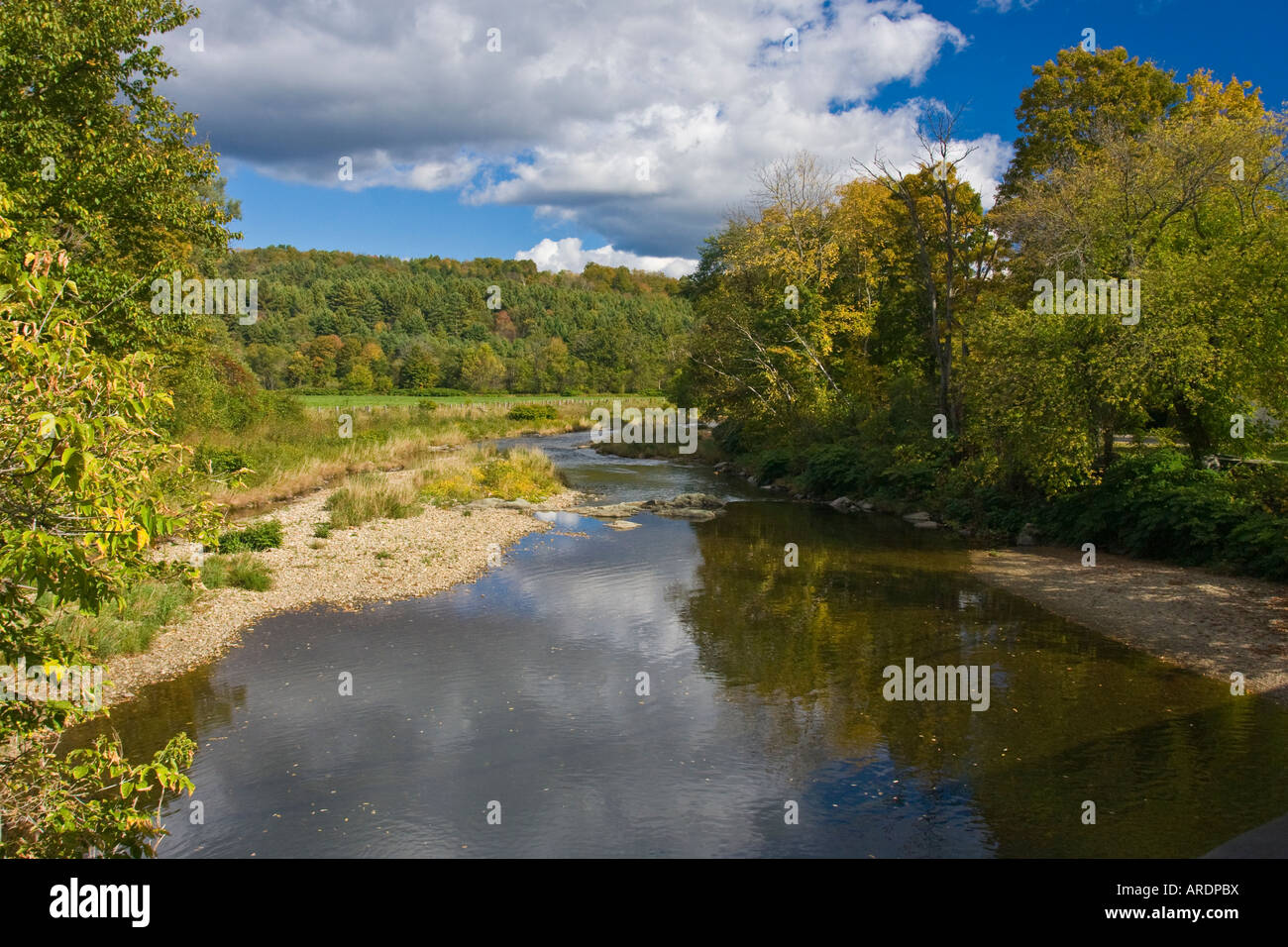 Mad River en automne, Waitsfield Vermont Banque D'Images Mad River en automne, Waitsfield Vermont Banque D'Images