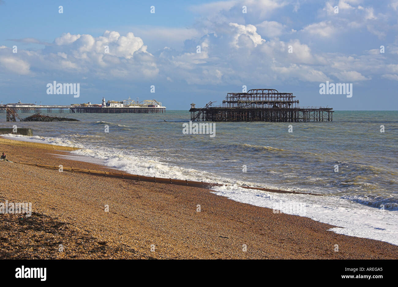 Jetées de Brighton Banque D'Images