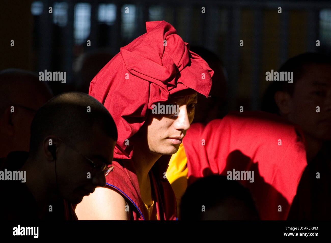 Moine bouddhiste tibétain à l'enseignements de Sa Sainteté le 14ème Dalaï Lama Banque D'Images