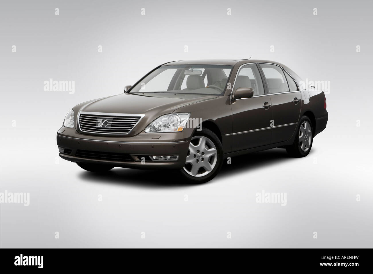 2006 Lexus LS 430 dans la région de Brown - angle de vue avant Banque D'Images