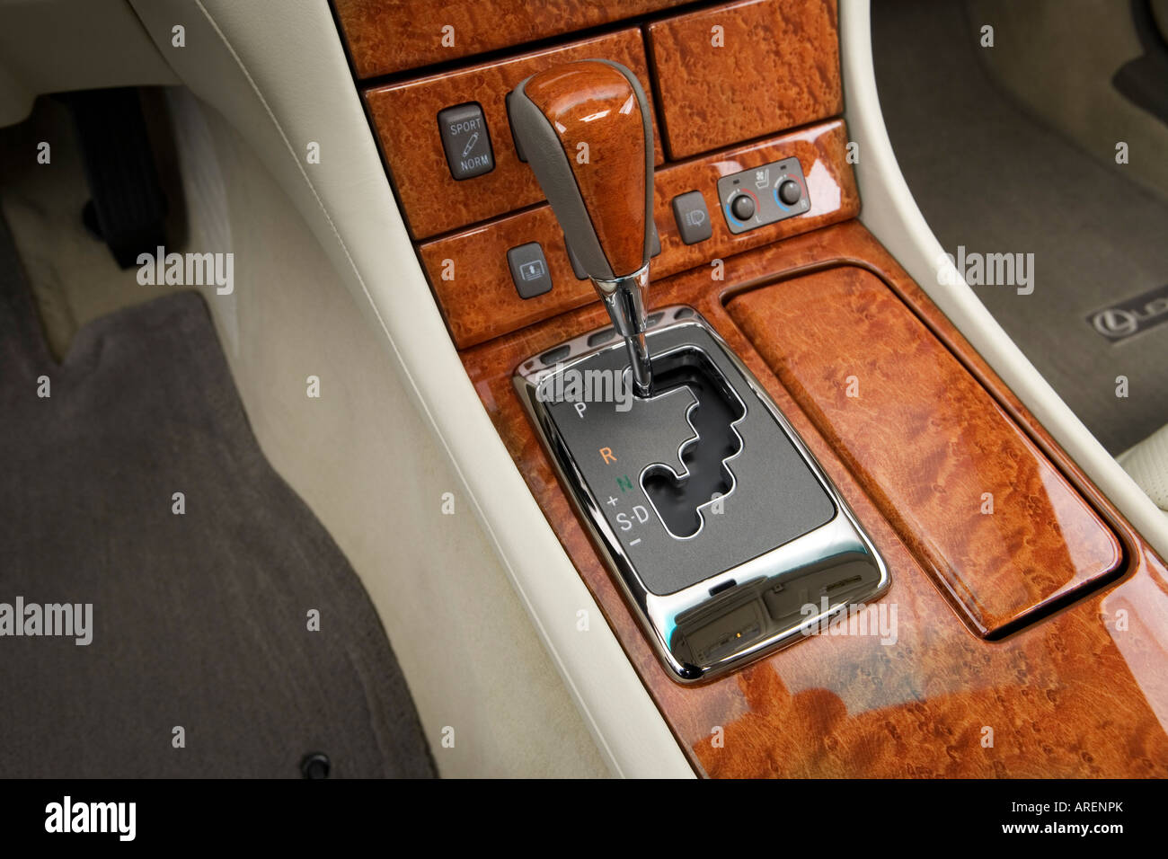 2006 Lexus LS 430 dans la région de Brown - console de commande/centre Banque D'Images