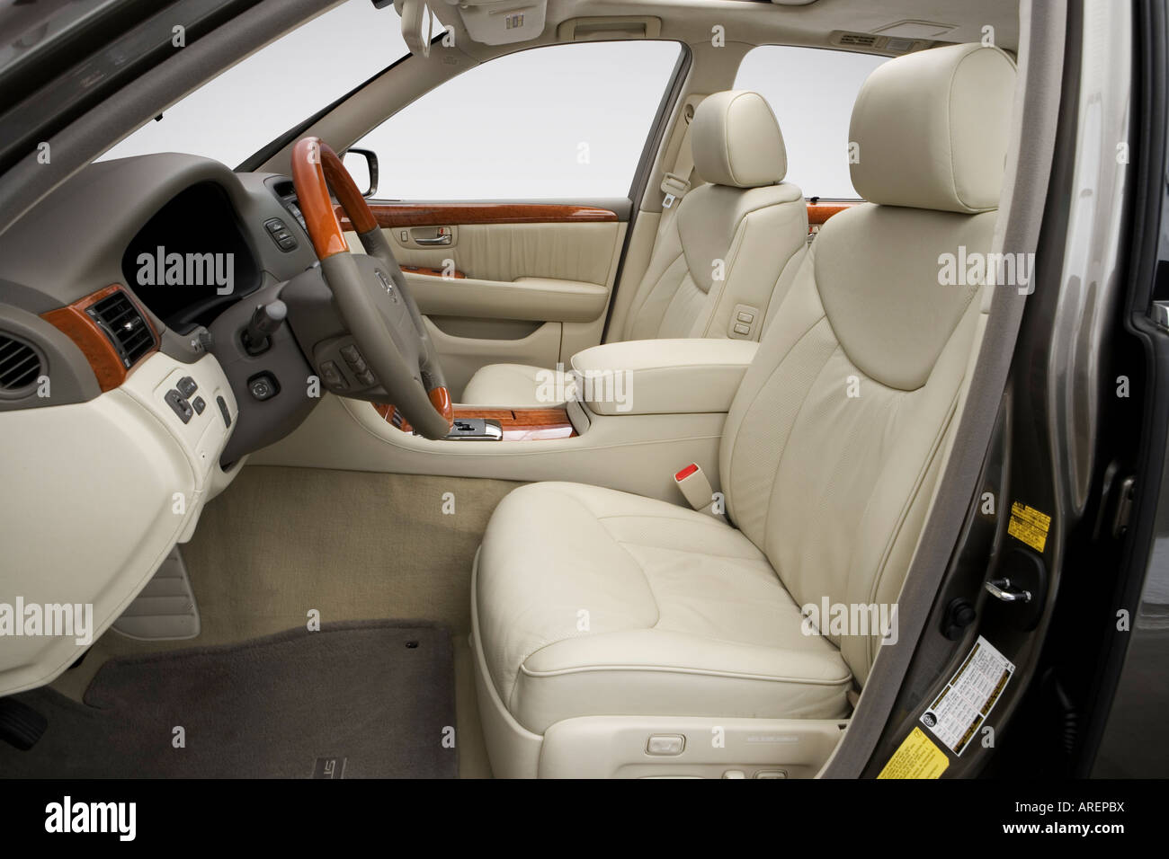 2006 Lexus LS 430 dans la région de Brown - sièges avant Banque D'Images