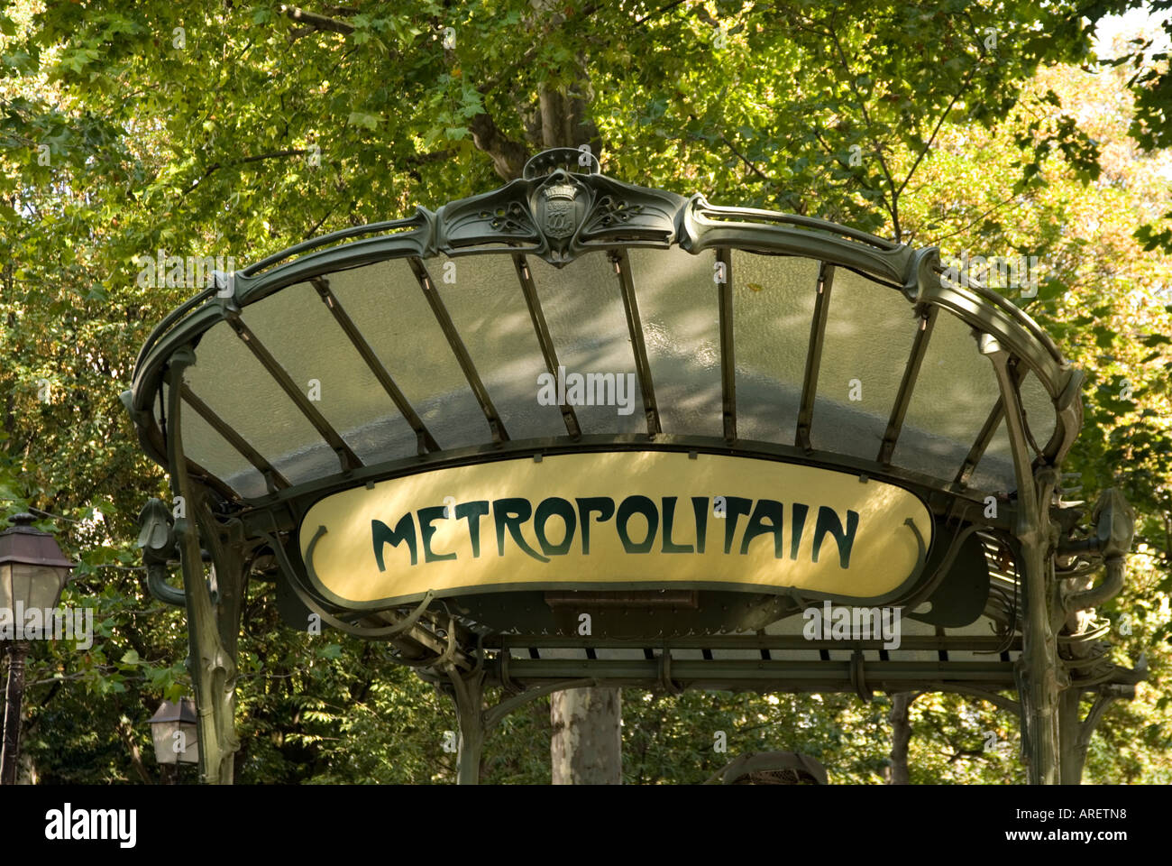 L'Art Nouveau La station de métro Abbesses à Montmartre Paris France Banque D'Images